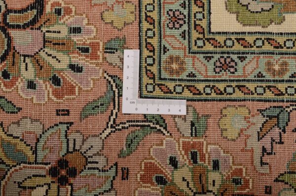 Kashmir Oriental Rug 188 × 275 cm, Silk, hand-knotted, pastel — view 3