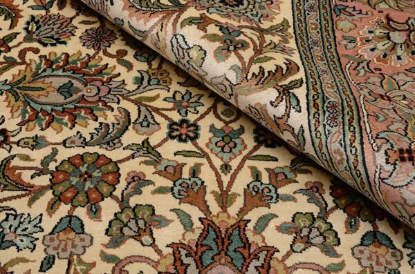Kashmir Oriental Rug 188 × 275 cm, Silk, hand-knotted, pastel — view 4