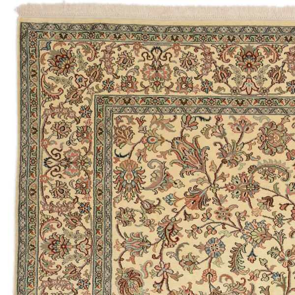 Kashmir Oriental Rug 188 × 276 cm, Silk, hand-knotted — view 6 Kashmir Oriental Rug 188 × 276 cm, Silk, hand-knotted — view 6