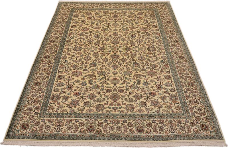 Kashmir Oriental Rug 188 × 276 cm, Silk, hand-knotted — view 2 Kashmir Oriental Rug 188 × 276 cm, Silk, hand-knotted — view 2