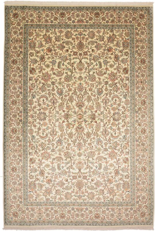 Kashmir Oriental Rug 188 × 276 cm, Silk, hand-knotted Kashmir Oriental Rug 188 × 276 cm, Silk, hand-knotted