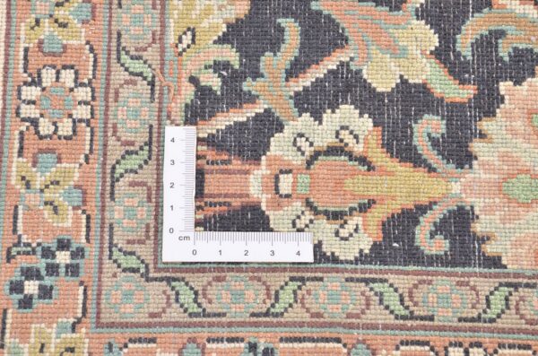 Kashmir Oriental Rug 189 × 281 cm, Silk, hand-knotted — view 4