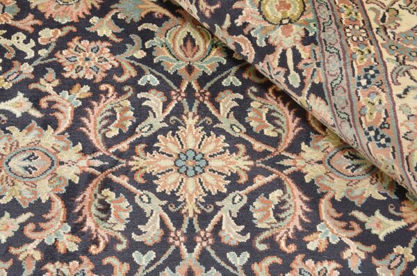 Kashmir Oriental Rug 189 × 281 cm, Silk, hand-knotted — view 5
