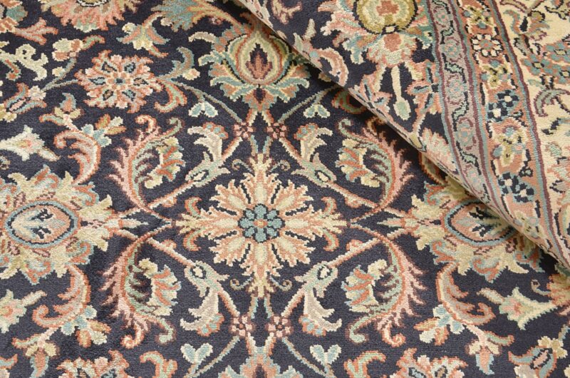 Kashmir Oriental Rug 189 × 281 cm, Silk, hand-knotted — view 5