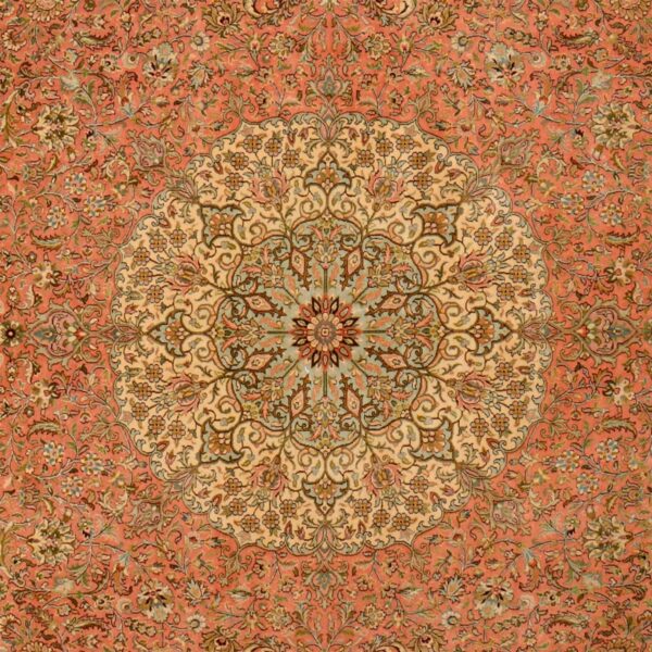 Kashmir Oriental Rug 190 × 274 cm, Silk, hand-knotted — view 4