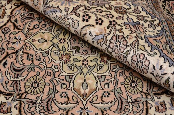 Kashmir Oriental Rug 192 × 284 cm, Silk, hand-knotted — view 4