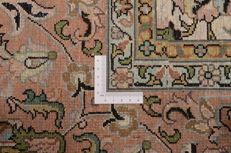 Kashmir Oriental Rug 193 × 281 cm, Silk, hand-knotted, Indian — view 3