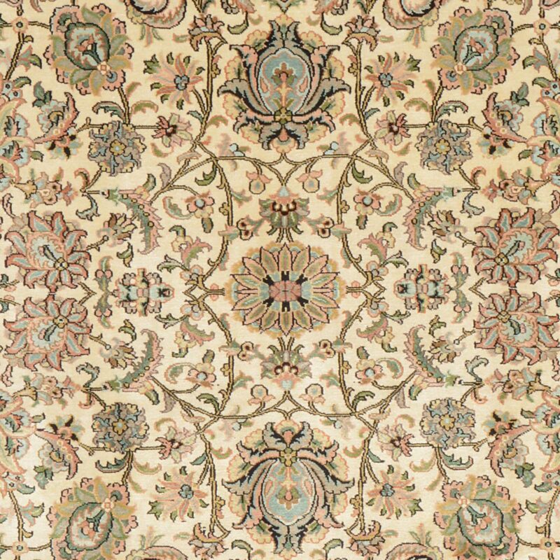 Kashmir Oriental Rug 193 × 281 cm, Silk, hand-knotted, Indian — view 4