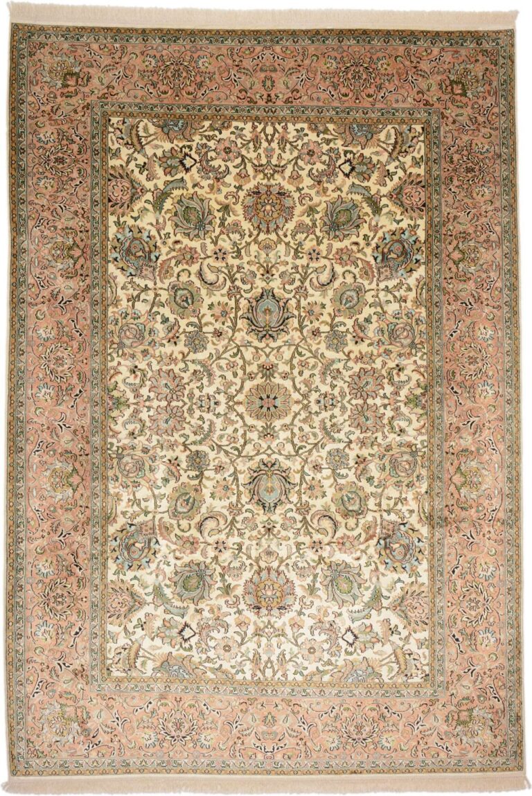 Kashmir Oriental Rug 193 × 281 cm, Silk, hand-knotted, Indian