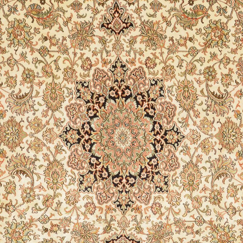 Kashmir Oriental Rug 198 × 260 cm, Silk, hand-knotted, luxury — view 4