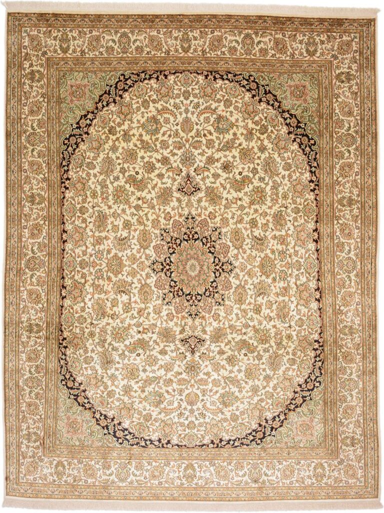 Kashmir Oriental Rug 198 × 260 cm, Silk, hand-knotted, luxury