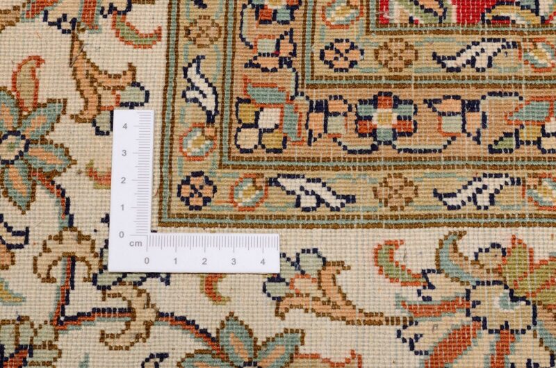 Kashmir Oriental Rug 199 × 298 cm, Silk, hand-knotted — view 3