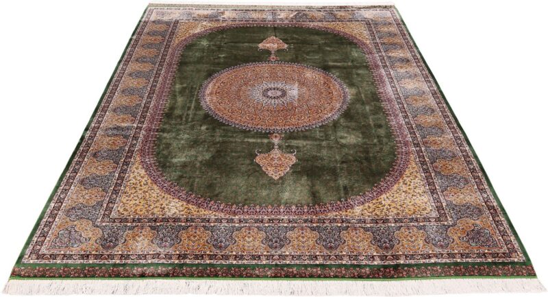 Kashmir Oriental Rug 200 × 300 cm, Silk, hand-knotted, refined — view 2 Kashmir Oriental Rug 200 × 300 cm, Silk, hand-knotted, refined — view 2