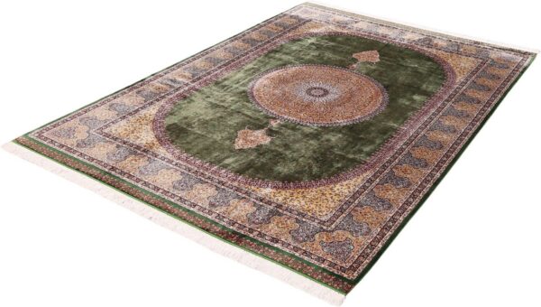 Kashmir Oriental Rug 200 × 300 cm, Silk, hand-knotted, refined — view 3 Kashmir Oriental Rug 200 × 300 cm, Silk, hand-knotted, refined — view 3