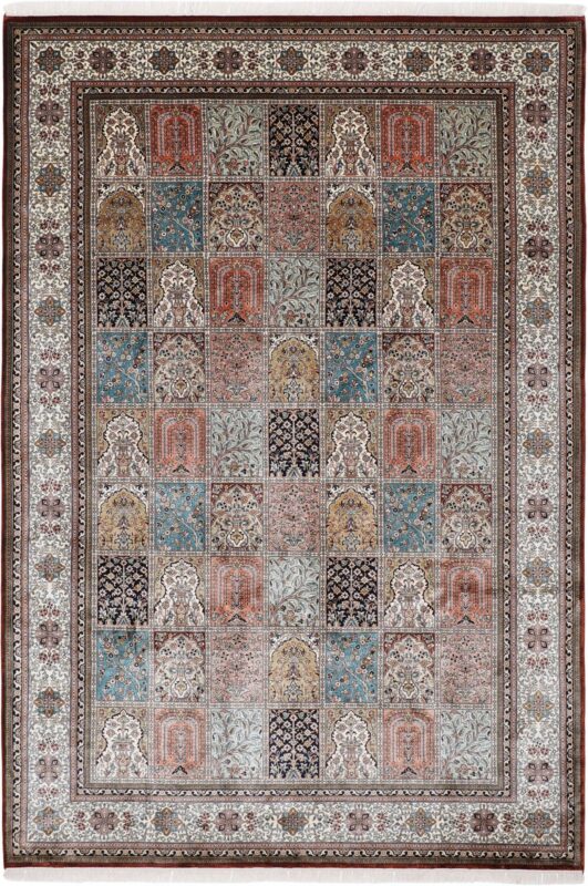 Kashmir Oriental Rug 203 × 296 cm, Silk, hand-knotted Kashmir Oriental Rug 203 × 296 cm, Silk, hand-knotted