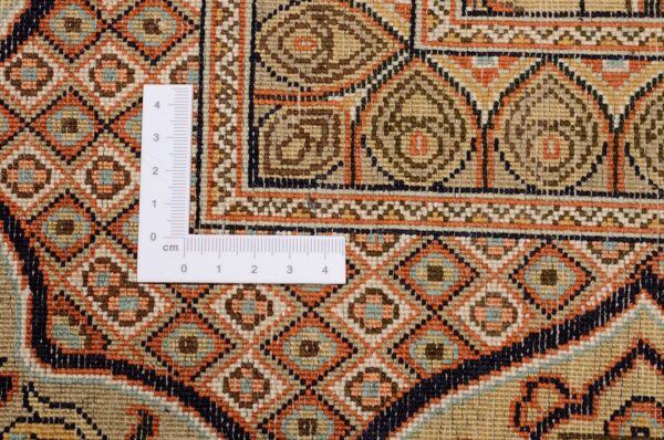 Kashmir Oriental Rug 204 × 255 cm, Silk, hand-knotted — view 3