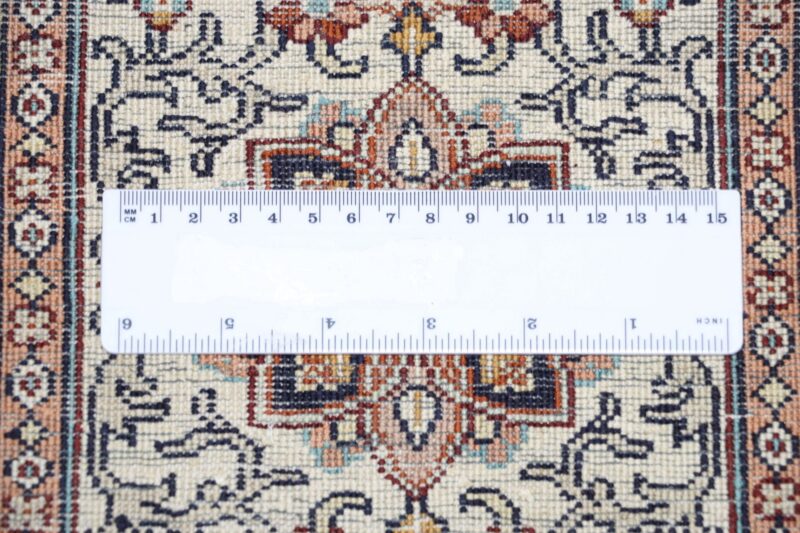 Kashmir Oriental Rug 204 × 296 cm, Silk, hand-knotted, Persian — view 11