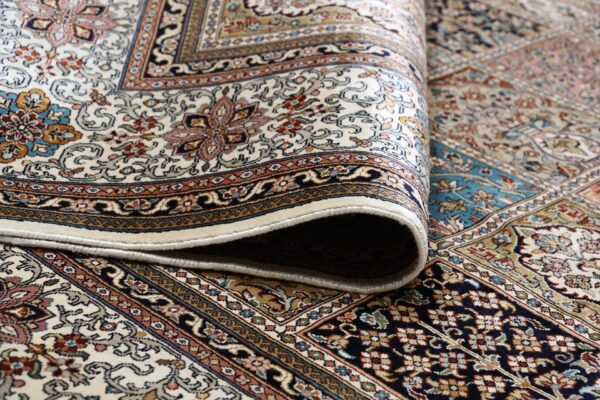 Kashmir Oriental Rug 204 × 296 cm, Silk, hand-knotted, Persian — view 10