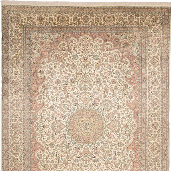 Kashmir Oriental Rug 212 × 307 cm, Silk, hand-knotted — view 7 Kashmir Oriental Rug 212 × 307 cm, Silk, hand-knotted — view 7