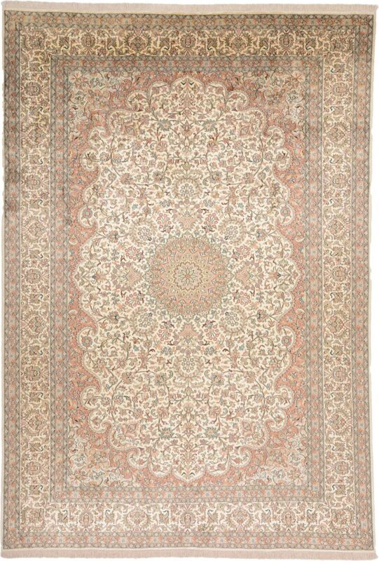 Kashmir Oriental Rug 212 × 307 cm, Silk, hand-knotted Kashmir Oriental Rug 212 × 307 cm, Silk, hand-knotted