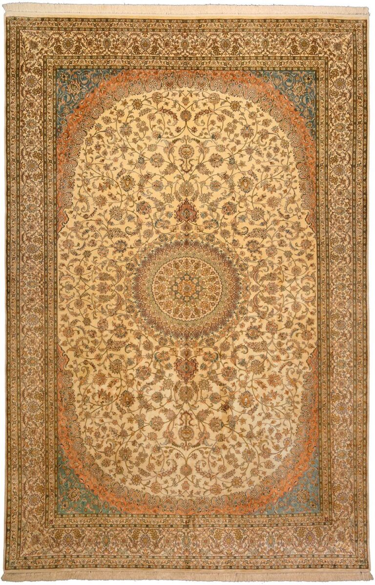Kashmir Oriental Rug 212 × 319 cm, Silk, hand-knotted