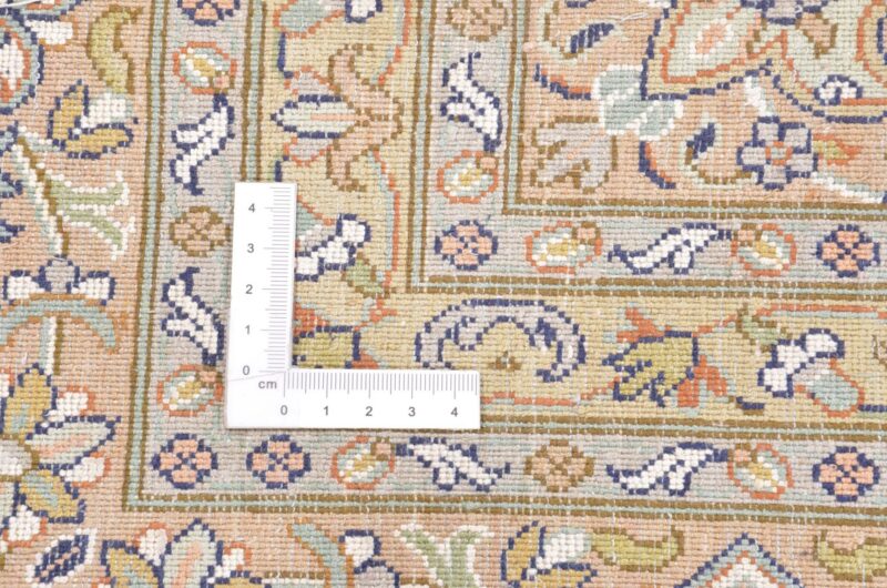 Kashmir Oriental Rug 213 × 310 cm, Silk, White/Beige, hand-knotted — view 3