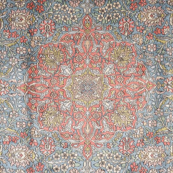 Kashmir Oriental Rug 214 × 316 cm, Silk, hand-knotted — view 4 Kashmir Oriental Rug 214 × 316 cm, Silk, hand-knotted — view 4