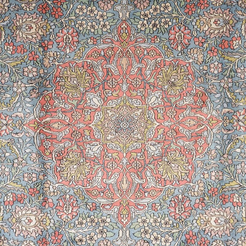 Kashmir Oriental Rug 214 × 316 cm, Silk, hand-knotted — view 4 Kashmir Oriental Rug 214 × 316 cm, Silk, hand-knotted — view 4
