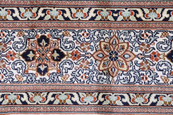 Kashmir Oriental Rug 215 × 296 cm, Silk, hand-knotted — view 8