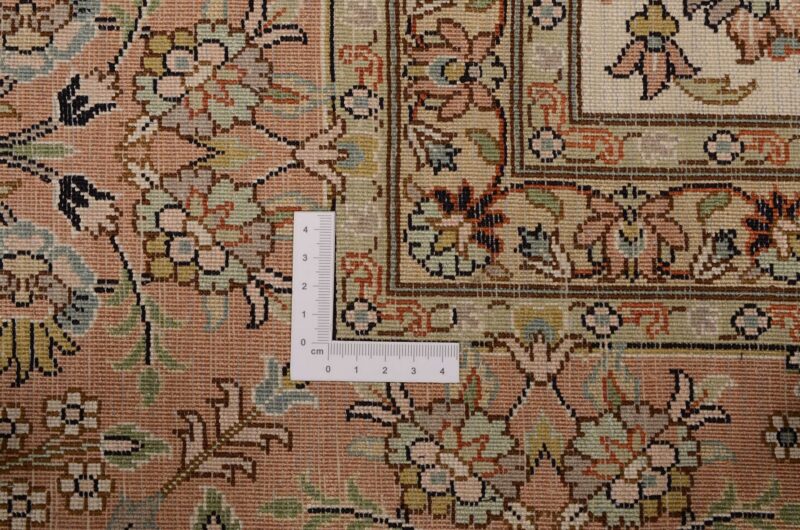 Kashmir Oriental Rug 215 × 309 cm, Silk, hand-knotted — view 3