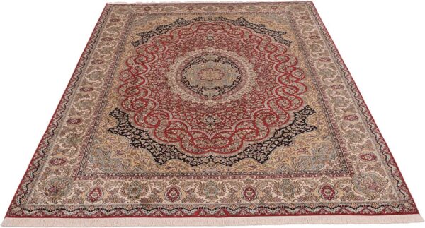 Kashmir Oriental Rug 215 × 310 cm, Silk, hand-knotted, refined — view 2 Kashmir Oriental Rug 215 × 310 cm, Silk, hand-knotted, refined — view 2