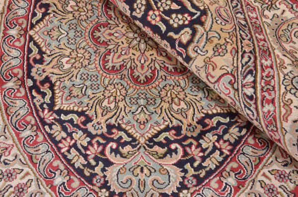 Kashmir Oriental Rug 215 × 310 cm, Silk, hand-knotted, refined — view 5 Kashmir Oriental Rug 215 × 310 cm, Silk, hand-knotted, refined — view 5