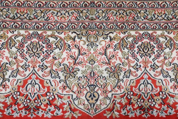 Kashmir Oriental Rug 216 × 310 cm, Silk, hand-knotted, refined — view 8
