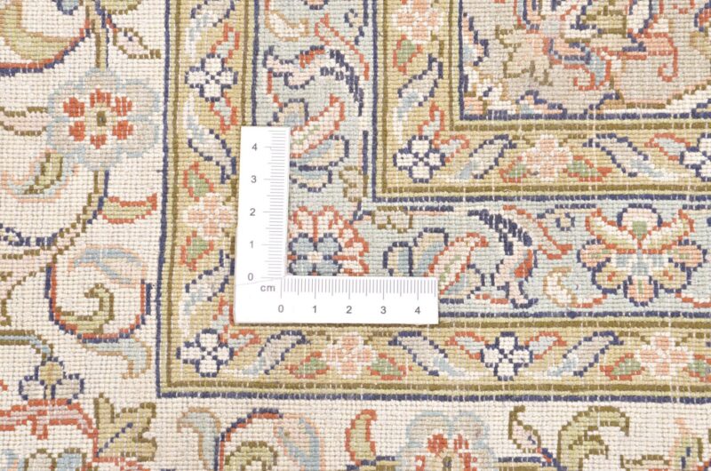 Kashmir Oriental Rug 216 × 311 cm, Silk, hand-knotted — view 3