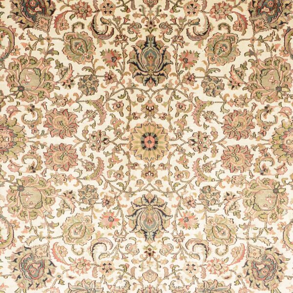 Kashmir Oriental Rug 219 × 317 cm, Silk, hand-knotted — view 4