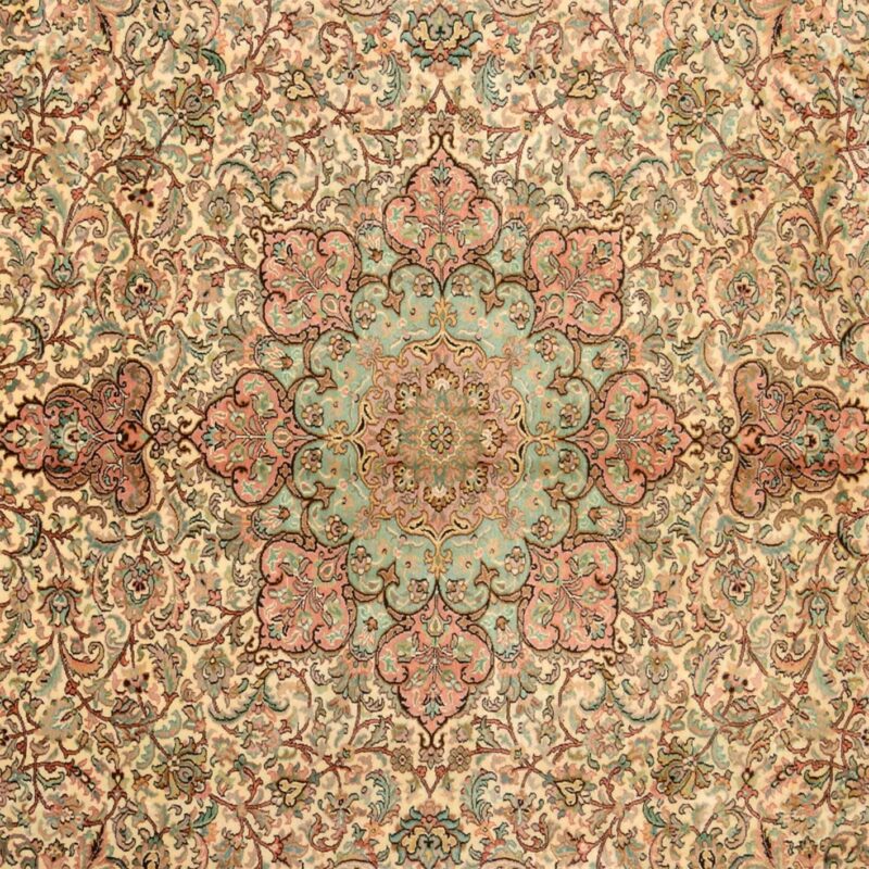 Kashmir Oriental Rug 221 × 302 cm, Silk, hand-knotted — view 4