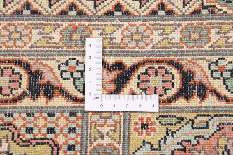 Kashmir Oriental Rug 241 × 311 cm, Silk, hand-knotted, pastel — view 3