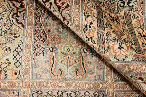 Kashmir Oriental Rug 241 × 311 cm, Silk, hand-knotted, pastel — view 4