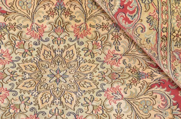 Kashmir Oriental Rug 244 × 304 cm, Silk, hand-knotted — view 4