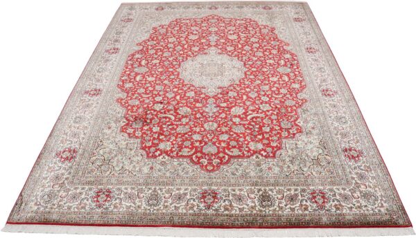 Kashmir Oriental Rug 244 × 335 cm, Silk, hand-knotted, pastel — view 2