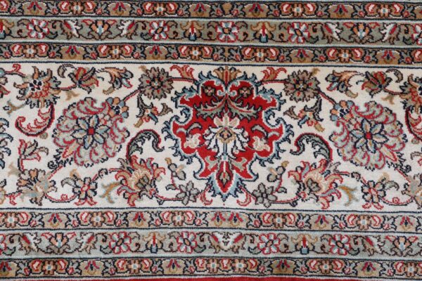 Kashmir Oriental Rug 244 × 335 cm, Silk, hand-knotted, pastel — view 8