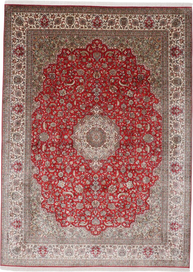 Kashmir Oriental Rug 244 × 335 cm, Silk, hand-knotted, pastel
