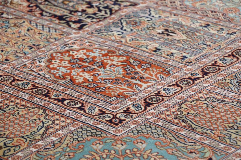 Kashmir Oriental Rug 244 × 342 cm, Silk, hand-knotted — view 5
