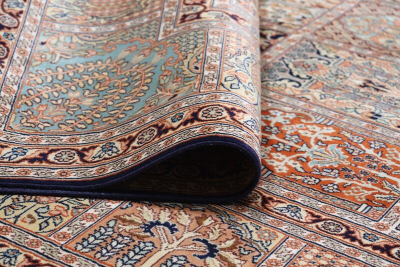 Kashmir Oriental Rug 244 × 342 cm, Silk, hand-knotted — view 10