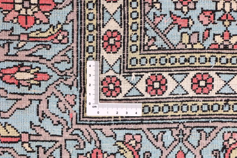 Kashmir Oriental Rug 245 × 326 cm, Silk, hand-knotted — view 9 Kashmir Oriental Rug 245 × 326 cm, Silk, hand-knotted — view 9