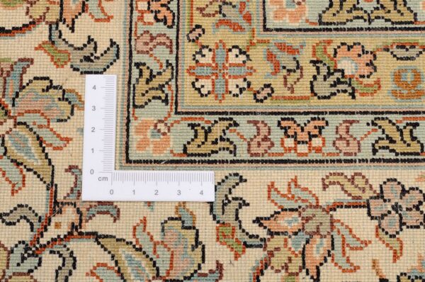Kashmir Oriental Rug 245 × 340 cm, Silk, hand-knotted — view 3
