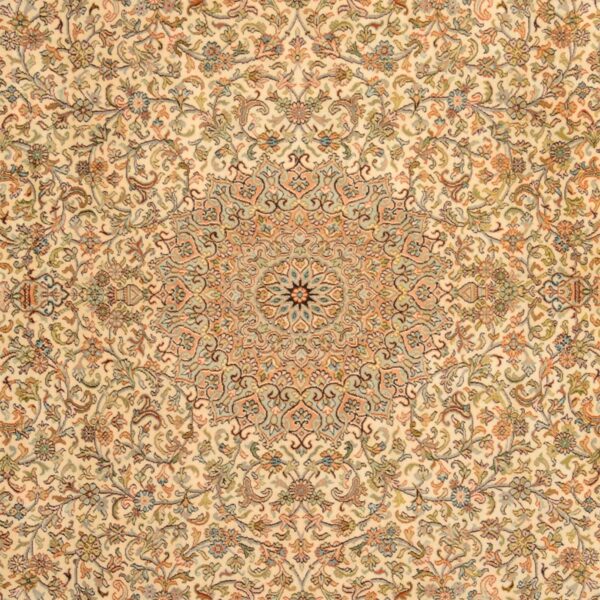 Kashmir Oriental Rug 246 × 307 cm, Silk, hand-knotted — view 4