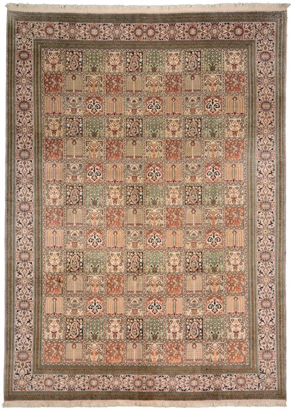 Kashmir Oriental Rug 246 × 333 cm, Silk, hand-knotted Kashmir Oriental Rug 246 × 333 cm, Silk, hand-knotted