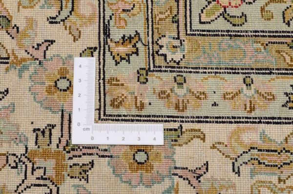 Kashmir Oriental Rug 247 × 340 cm, Silk, hand-knotted — view 3