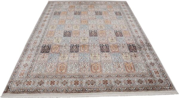 Kashmir Oriental Rug 247 × 349 cm, Silk, hand-knotted, Persian — view 2